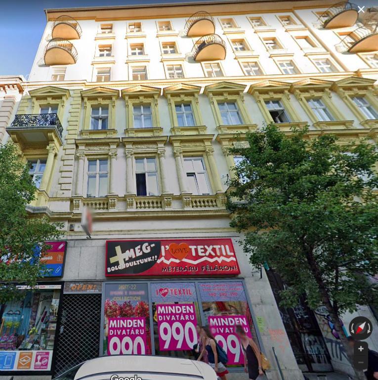 Kalvin Square River Side Danube Budapest Bagian luar foto